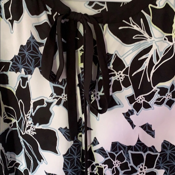 Top - Picture 3 of 6